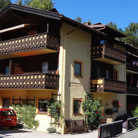 Haus Rustikana 아파트 미텐발트